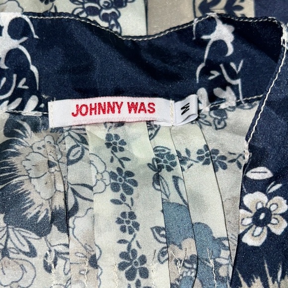 Johnny Was Women Zinnia Floral Print Short Sleeve Silk Top Size Medium - Picture 8 of 10